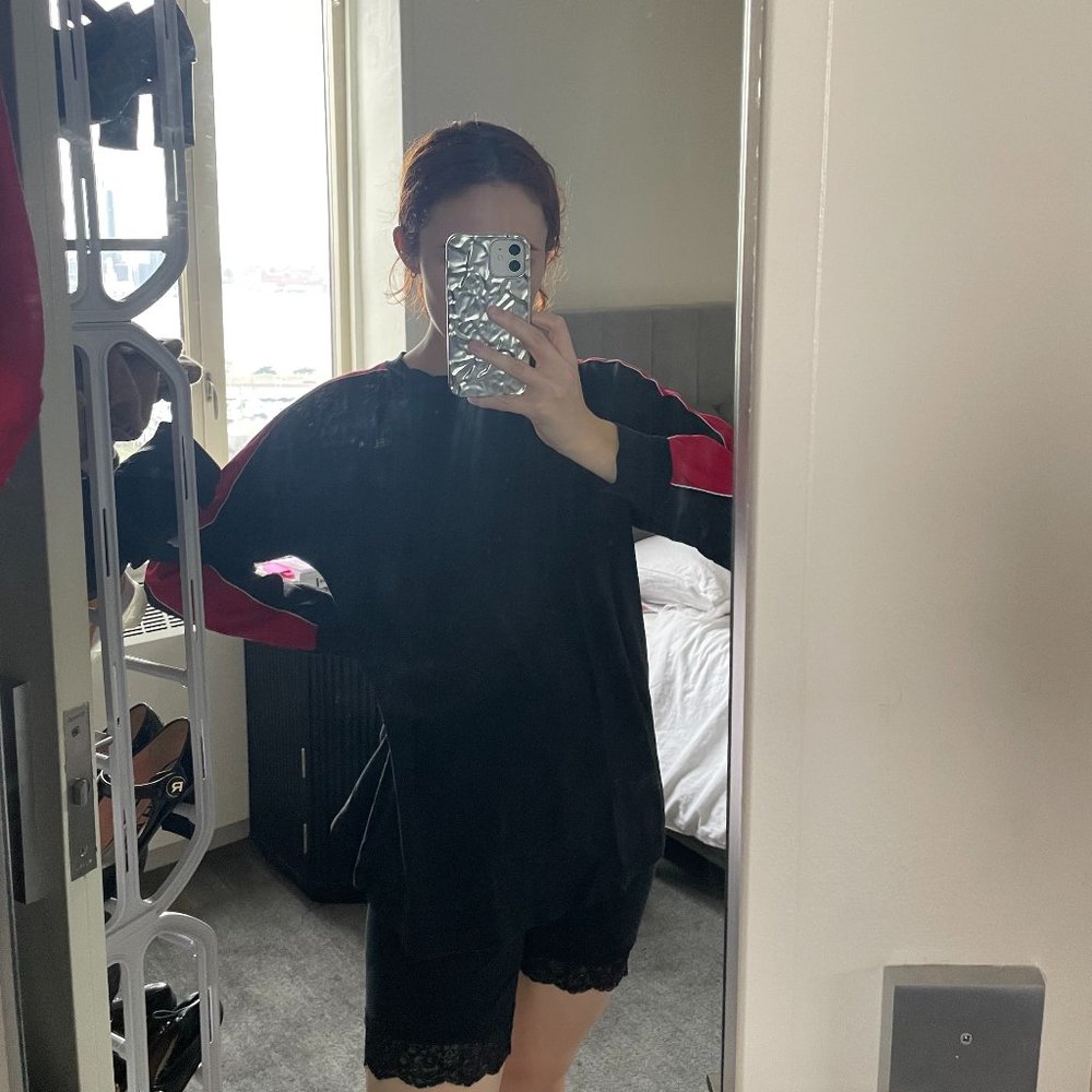 dELIA*s long sleeve t shirt